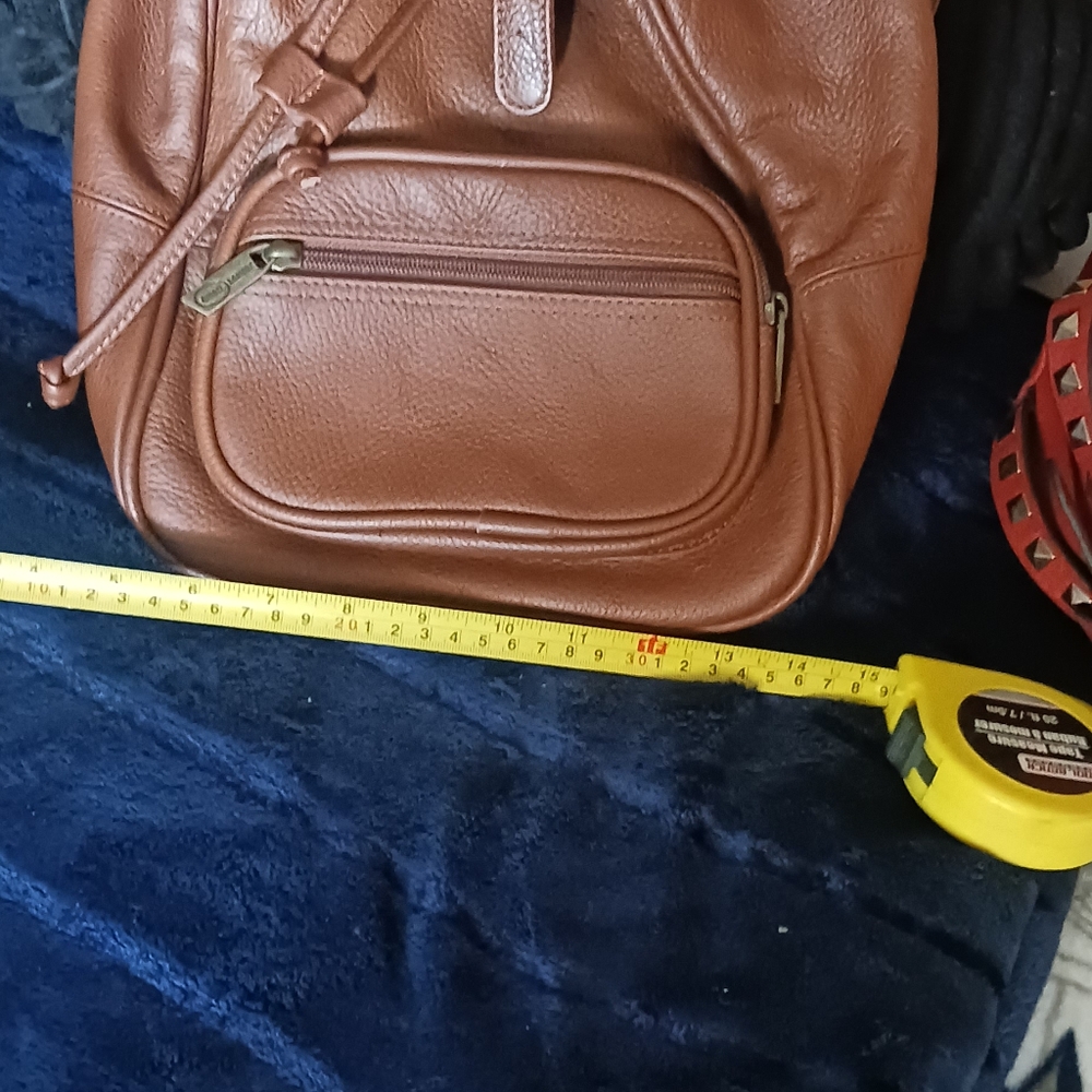 Amerileather Backpack - Picture 4 of 12